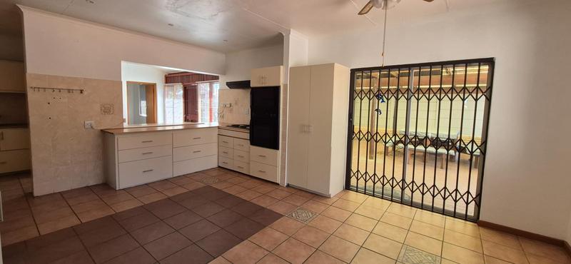 4 Bedroom Property for Sale in Dana Bay Western Cape